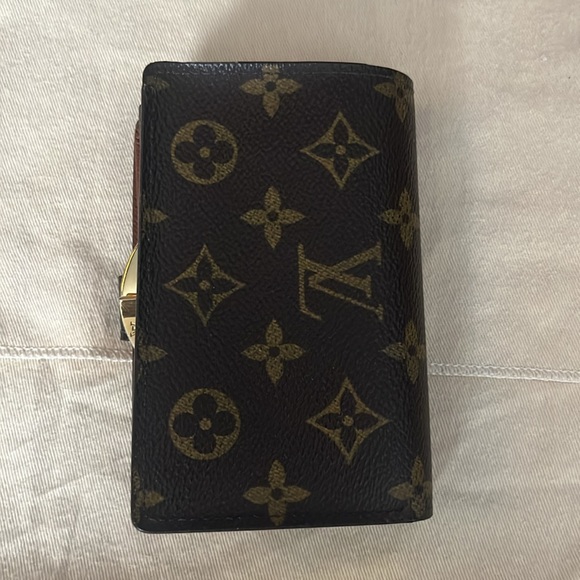 Pristine condition kiss lock wallet - Picture 3 of 4